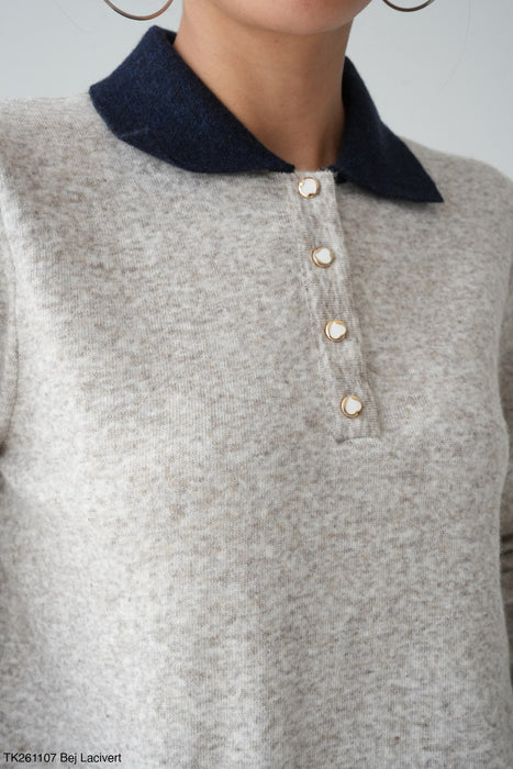 Strickshirt mit buntem Kragen