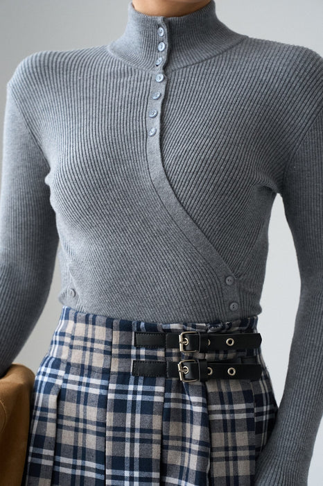 Strickbody mit Knöpfen