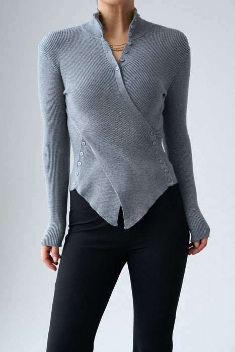 Strickbody mit Knöpfen