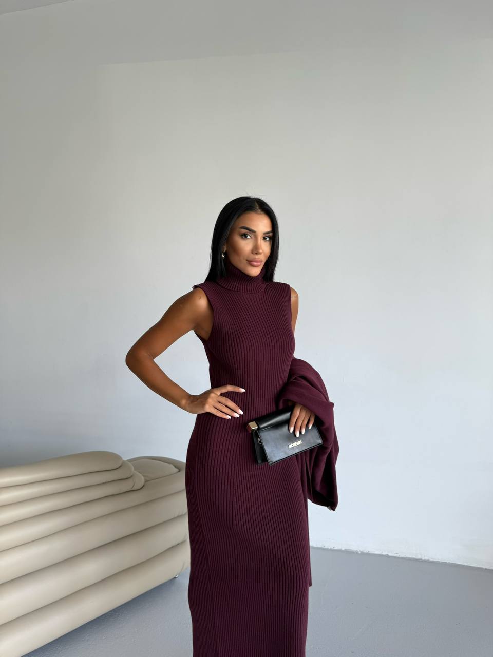 Geripptes Rollkragen Maxikleid mit Mantel-Cardigan Set bordeaux