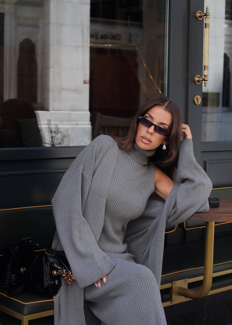 Geripptes Rollkragen Maxikleid mit Mantel-Cardigan Set grau