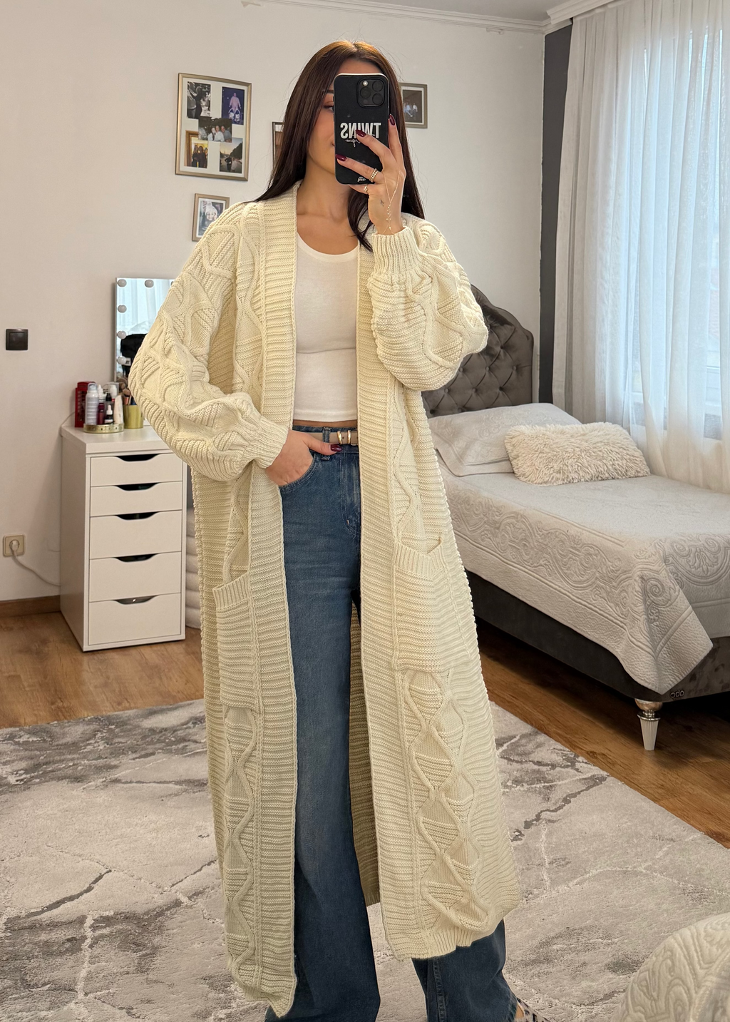 Langer Zopfstrick-Cardigan weiss