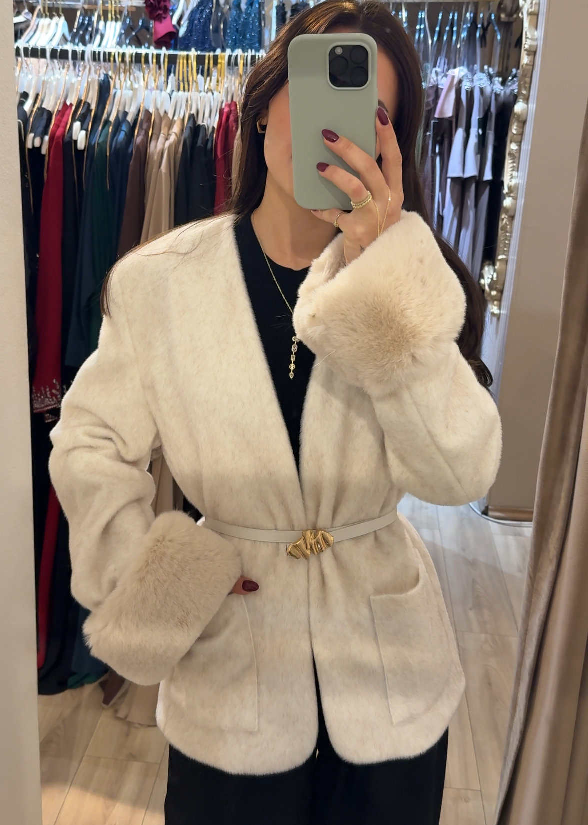 Jacke mit Kunstfell-Manschetten creme